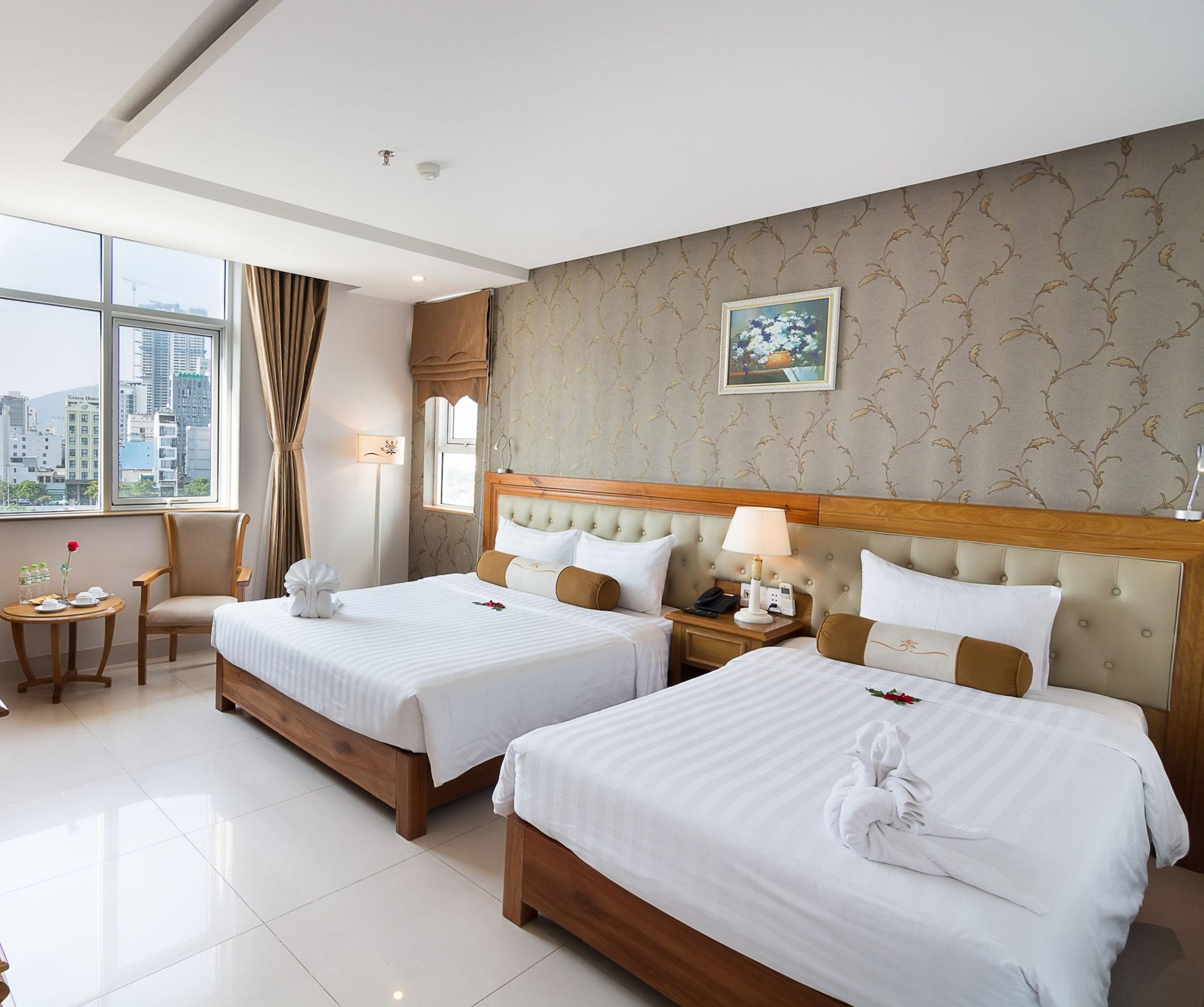 Royal Family Hotel Da Nang Exterior photo