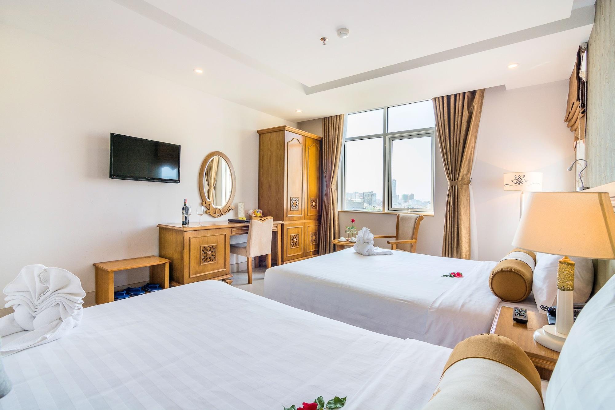 Royal Family Hotel Da Nang Exterior photo