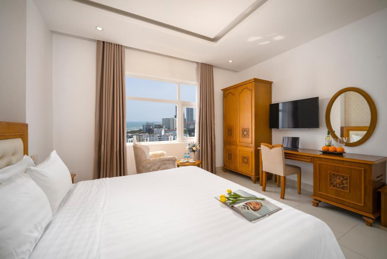 Royal Family Hotel Da Nang Exterior photo
