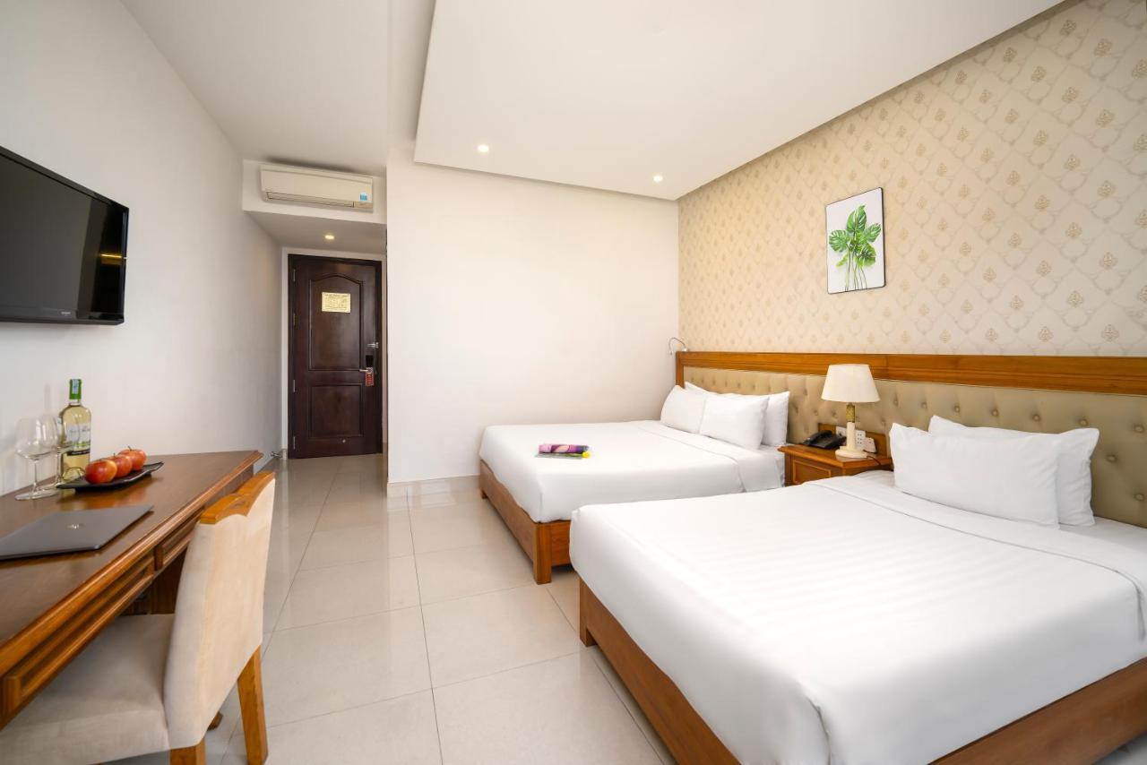 Royal Family Hotel Da Nang Exterior photo
